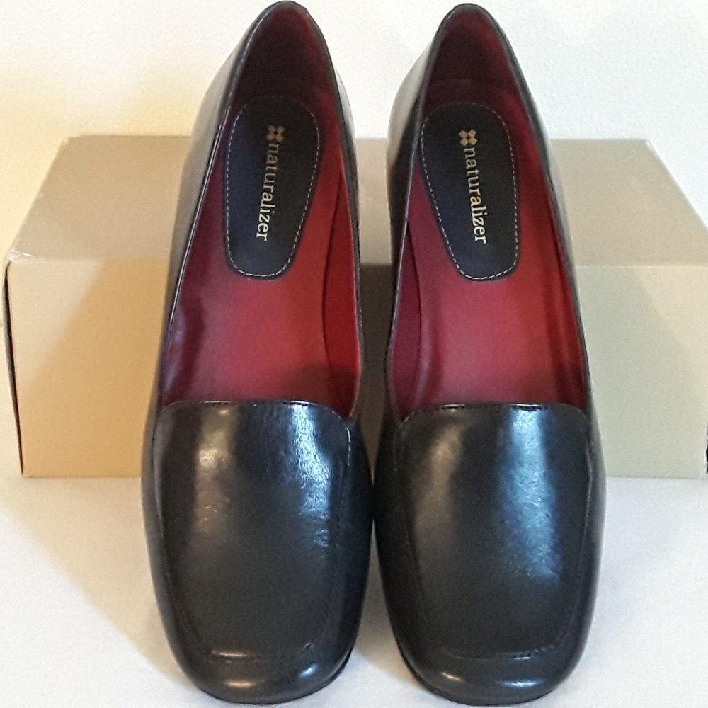 WOMEN'S NATURALIZER SHOES 8.5